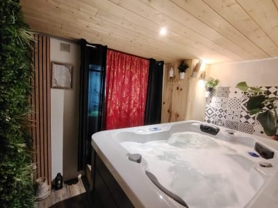 Sweet Loft Grenoble - Love Room avec spa privé