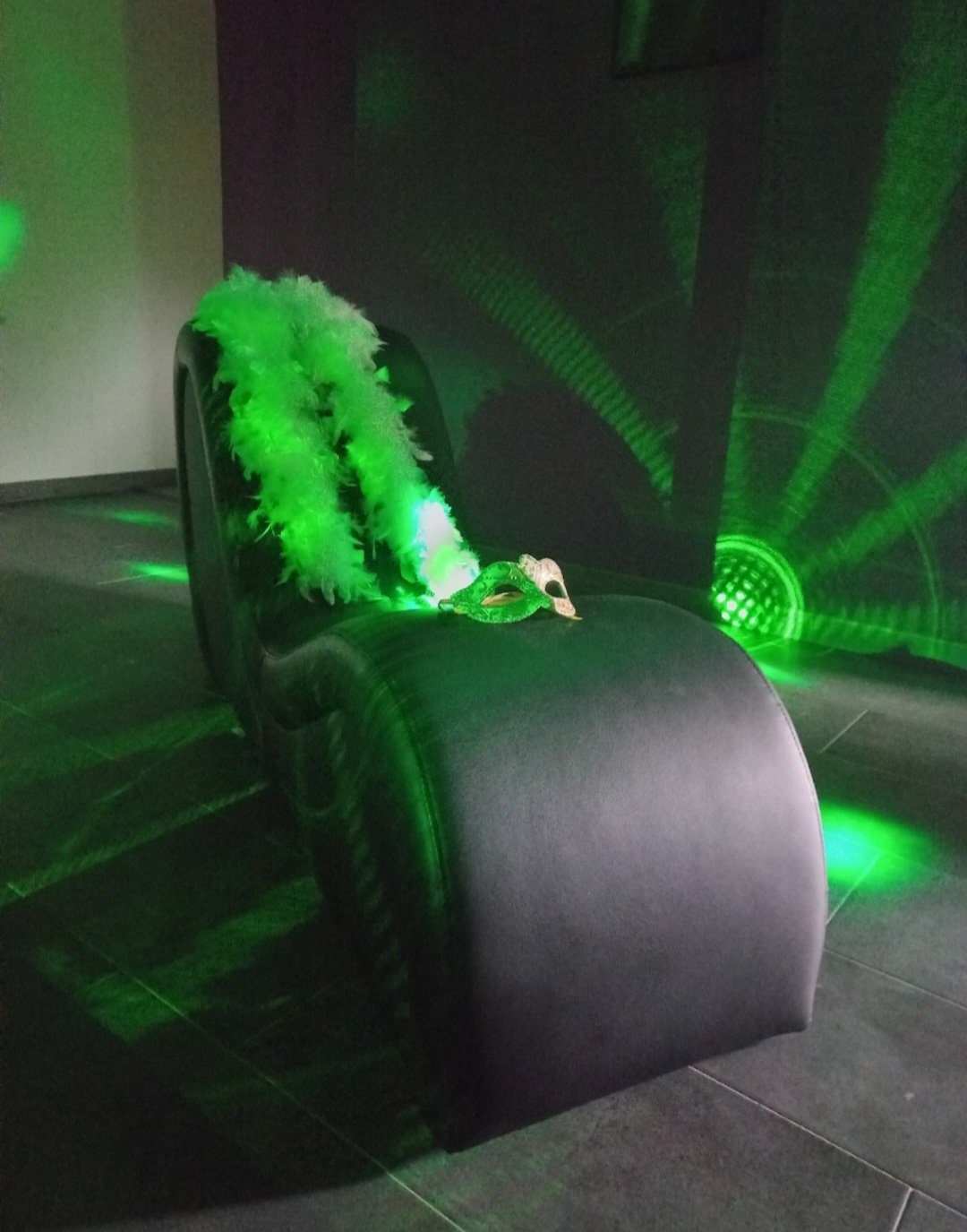 La Maison Du Plaisir- Fauteuil tantra design pour des instants de complicité