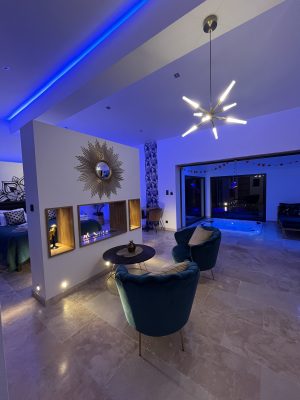 Le Vertu'Ose love room avec spa privatif
