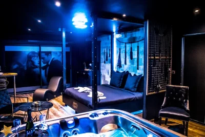 La Chambre Interdite de 50 nuances plus sombres