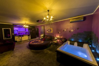 Purple Lovt - Love room à Perpignan