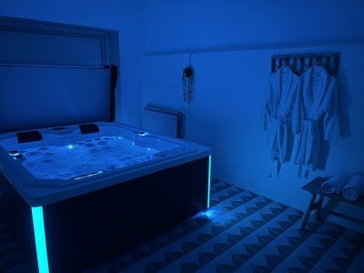 Cocooning Chic et Spa entre Nîmes, Alès, Uzès